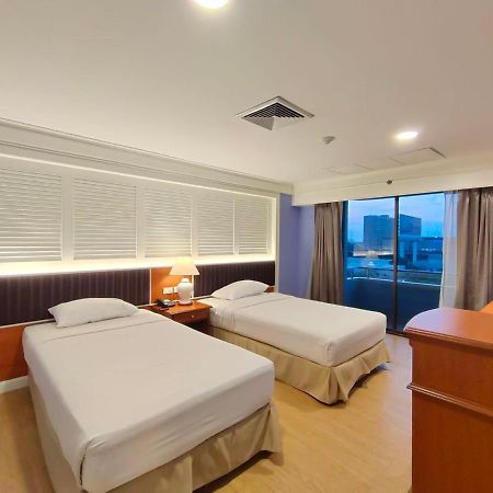 Ebina House - Sha Extra Plus Bangkok Buitenkant foto