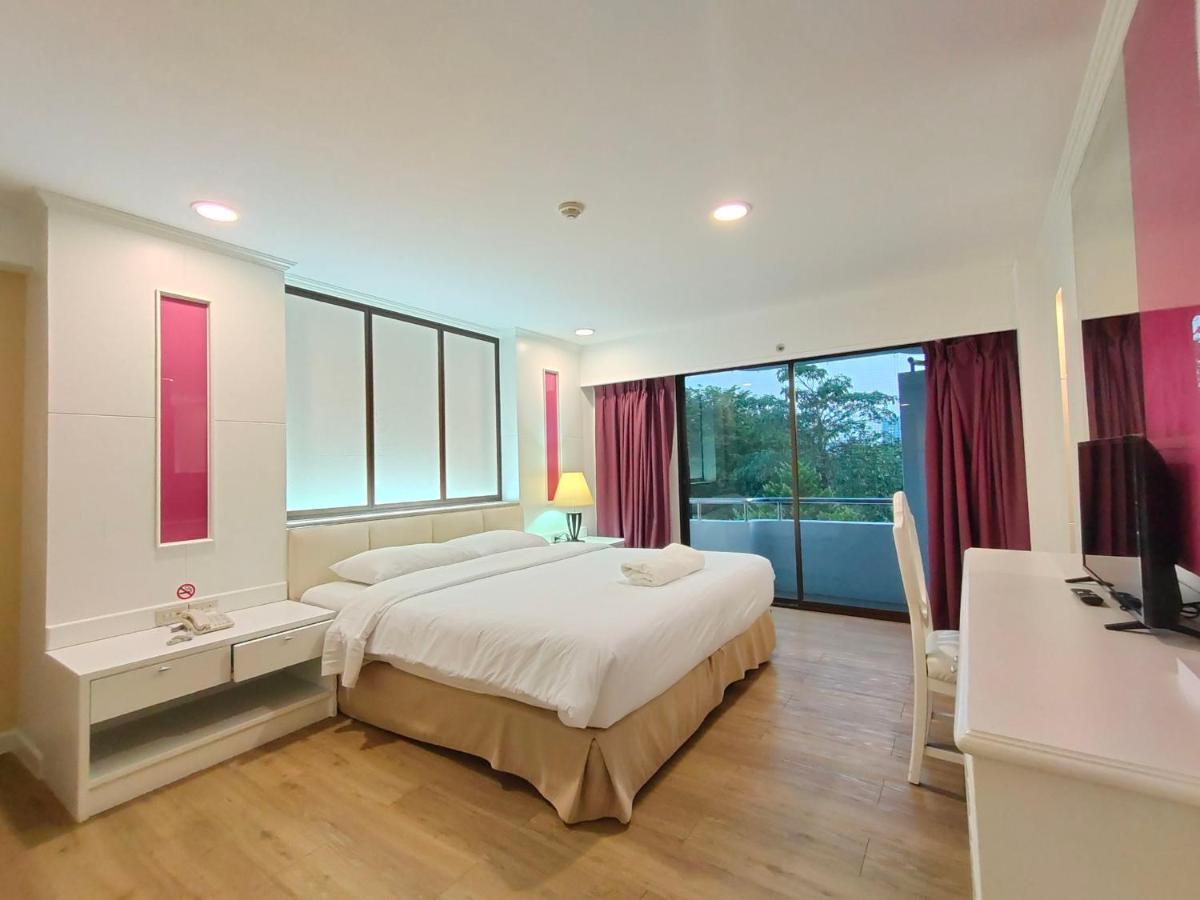 Ebina House - Sha Extra Plus Bangkok Buitenkant foto