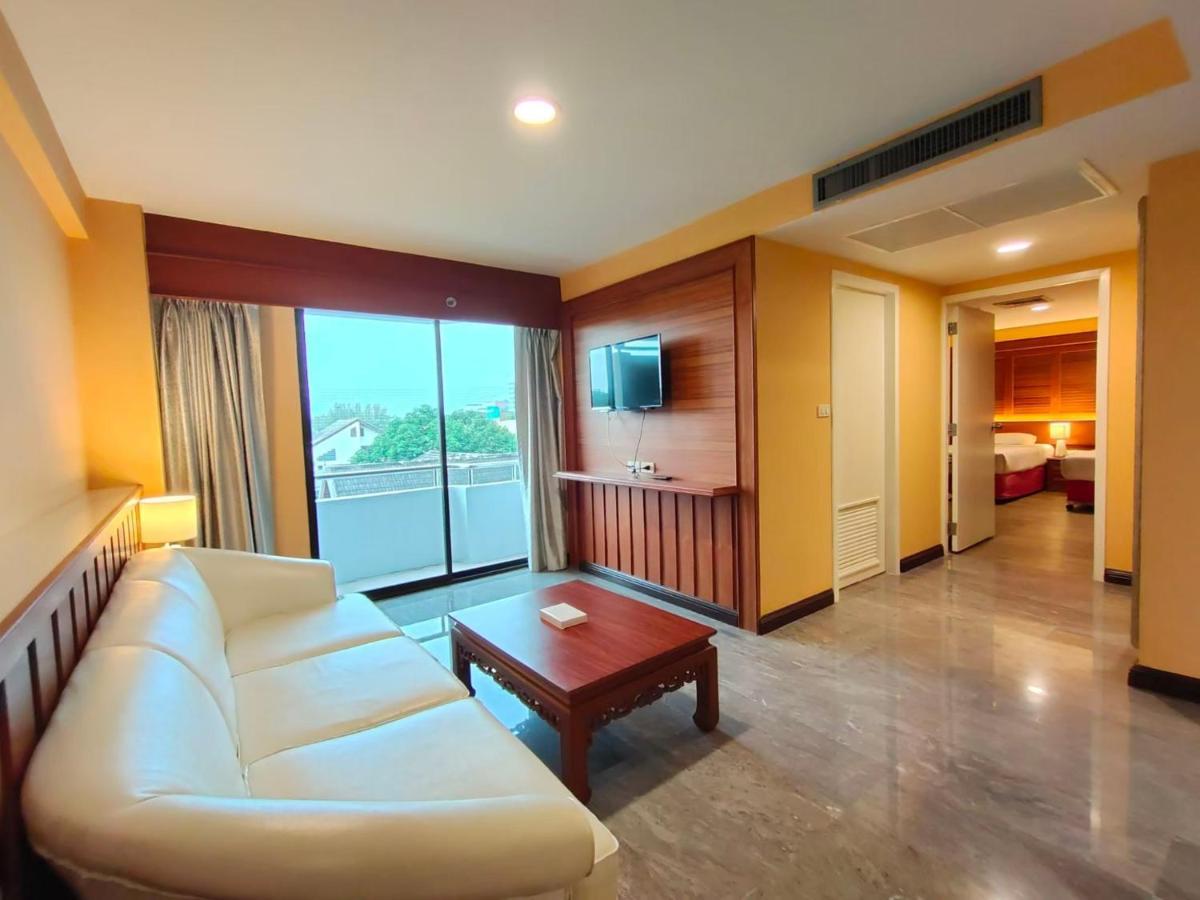 Ebina House - Sha Extra Plus Bangkok Buitenkant foto